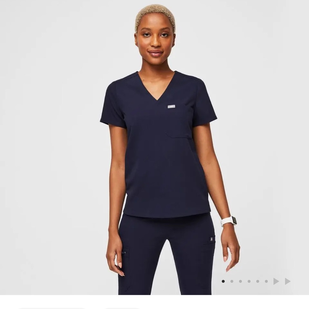 Women's Figs scrubs set